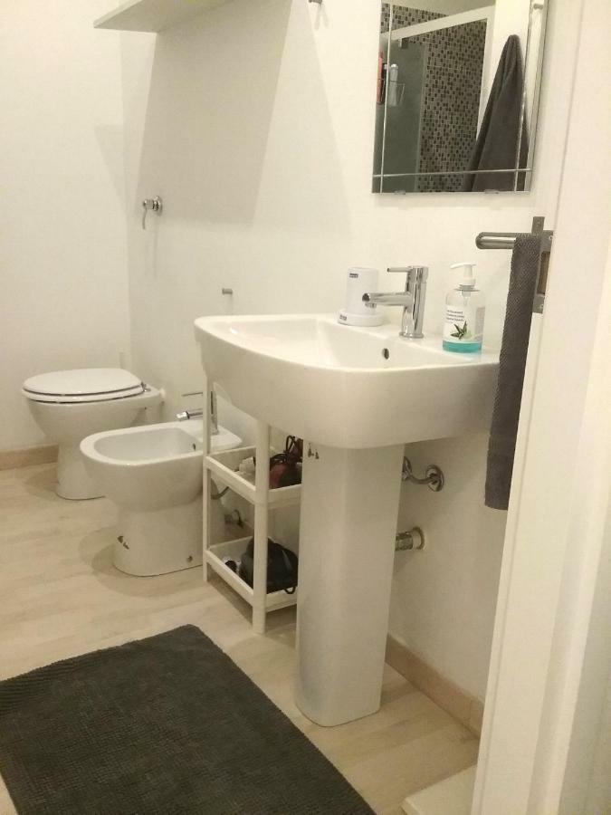 Isola Flat Leilighet Milano Eksteriør bilde