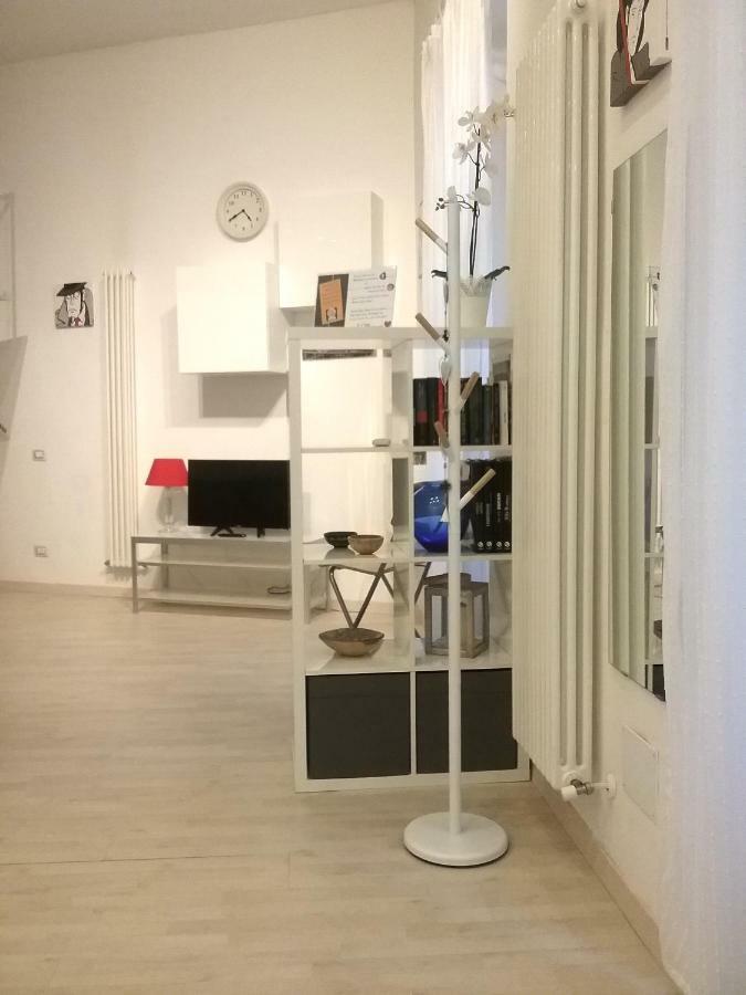 Isola Flat Leilighet Milano Eksteriør bilde