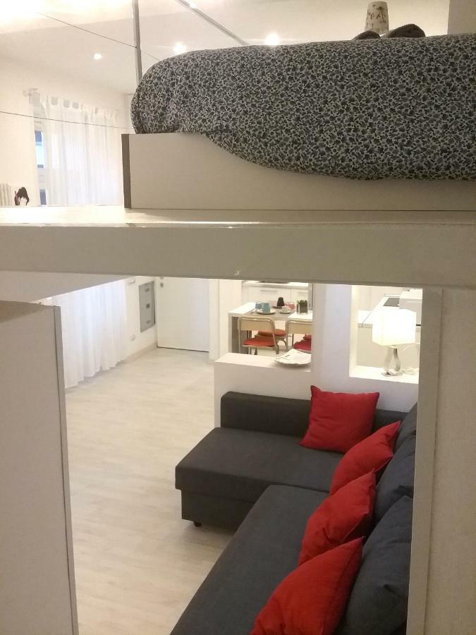 Isola Flat Leilighet Milano Eksteriør bilde